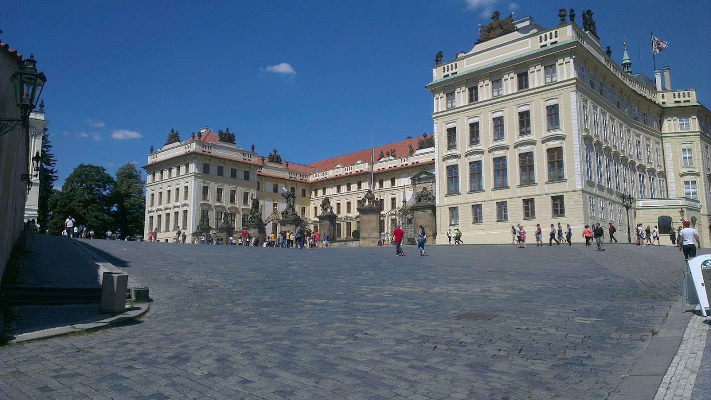 Prague castle - public tour for all