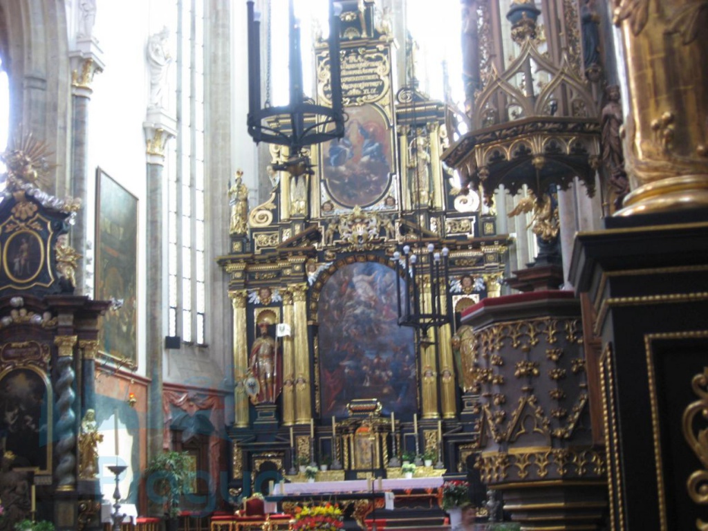 10 Tyn church in Old Town of Prague concerts BellP