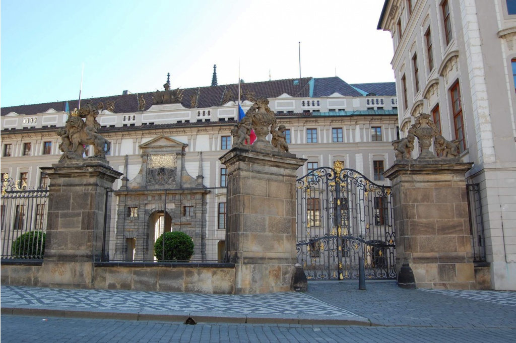 2 BellPrague Prague castle ICPHS 2023.jpg