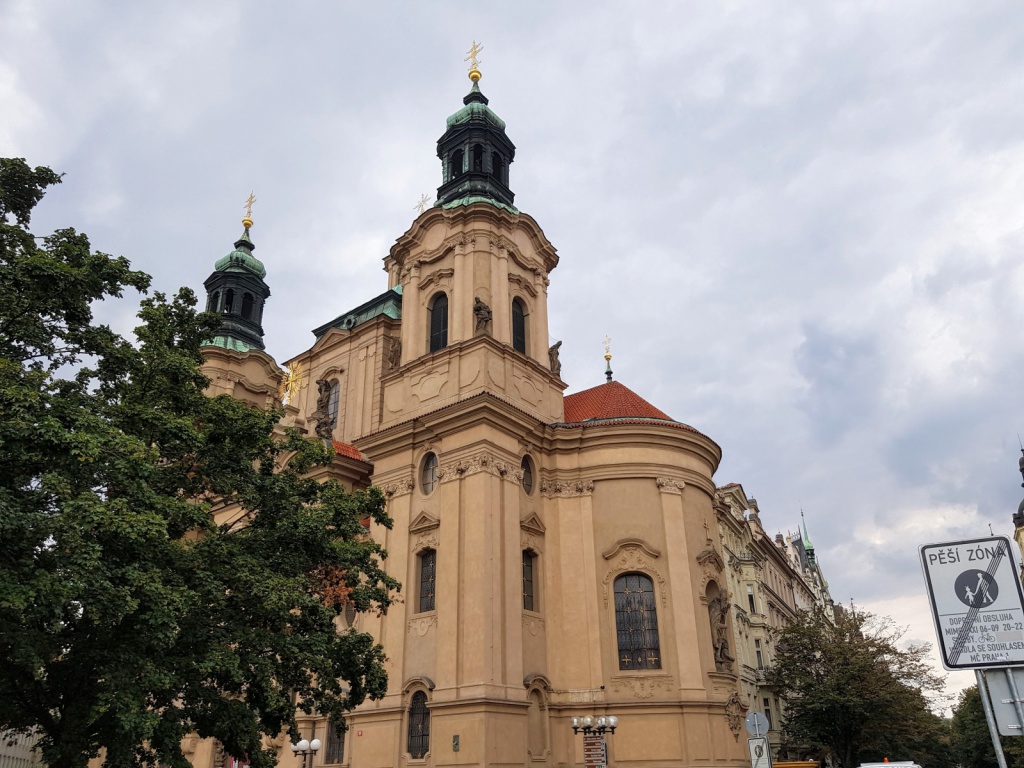 7 Christmas Atmosphere in St. Nicholas BellPrague.