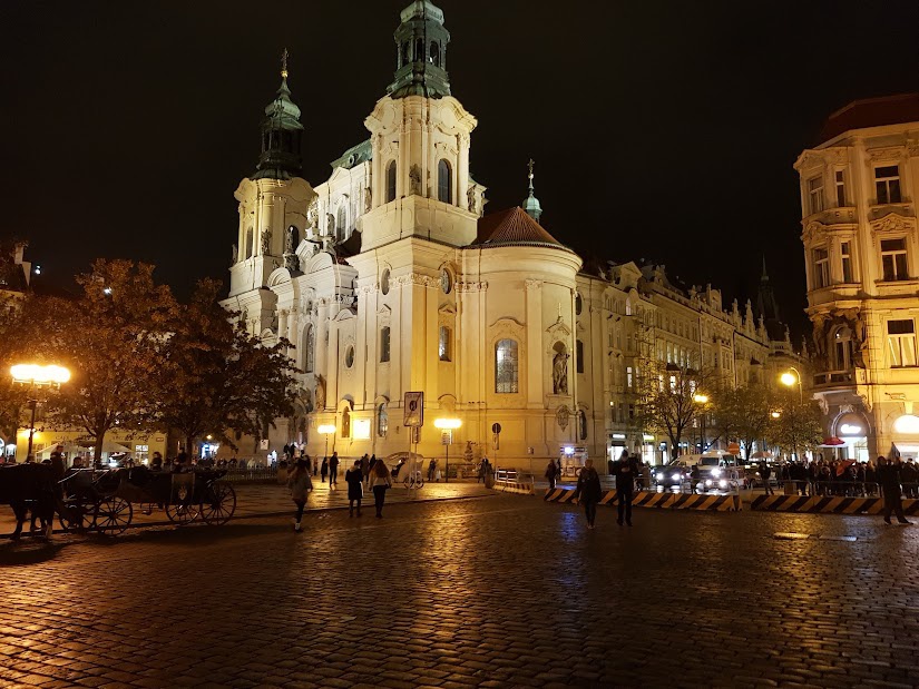 2 Festive Czech and world Christmas Music Ni BellP